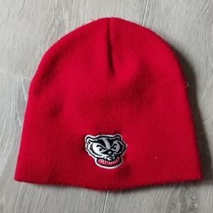 Wisconsin Badgers Beanie Winter Hat Skull Ski Cap Bucky W Logo Red White Stretch